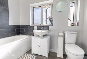 Bathroom - click for photo gallery